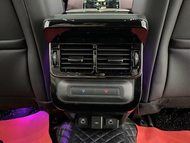 Land Rover Evoque 2024, фото 14
