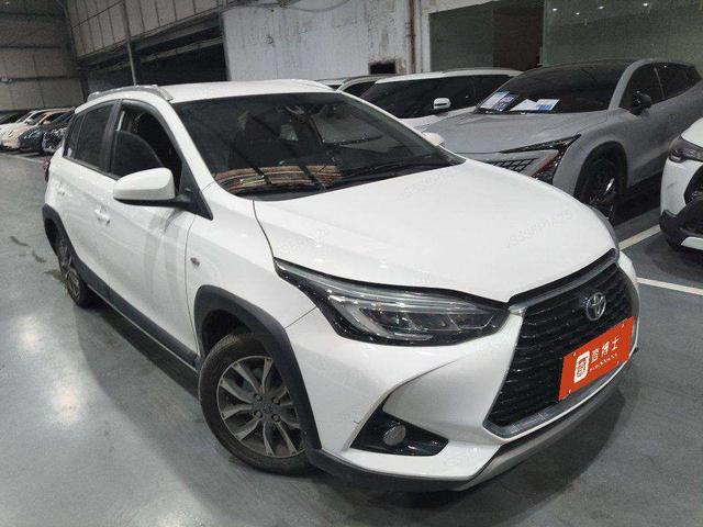 Toyota Yaris 2022, фото 2