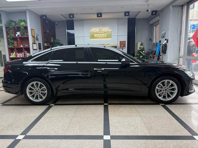 Audi A6L 2022, фото 4
