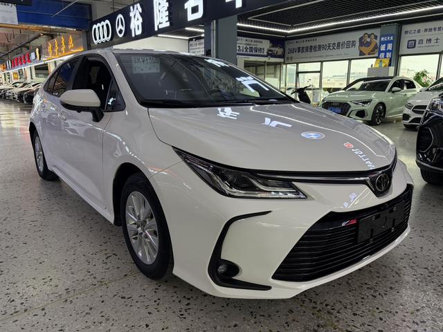 Toyota Corolla 2021, фото 3