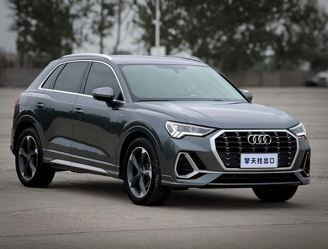 Audi Q3 2022, фото 3