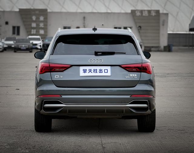 Audi Q3 2022, фото 5