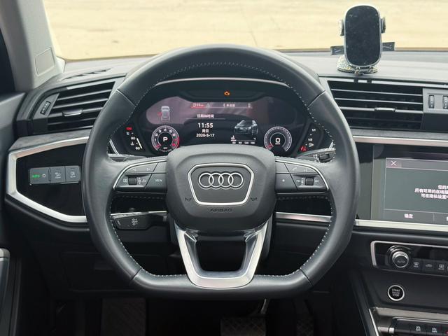 Audi Q3 2022, фото 13