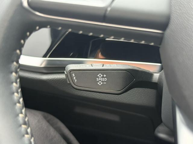 Audi Q3 2022, фото 16