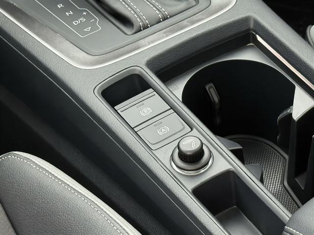 Audi Q3 2022, фото 17