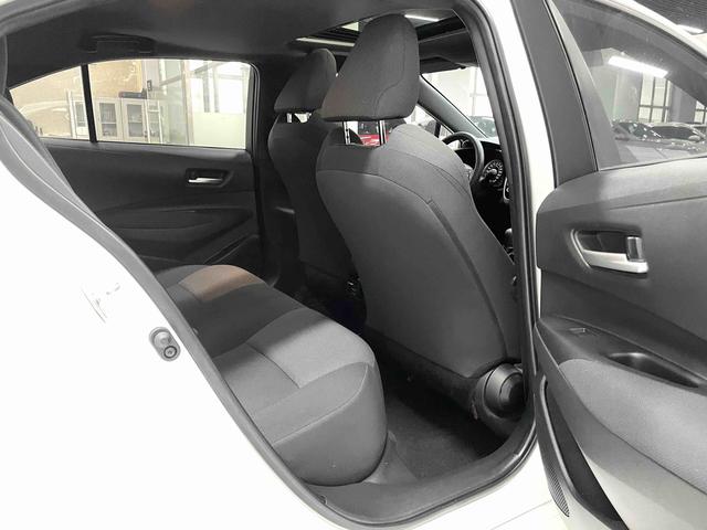 Toyota Corolla 2023, фото 13