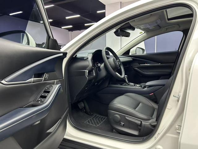 Mazda CX-30 2022, фото 9