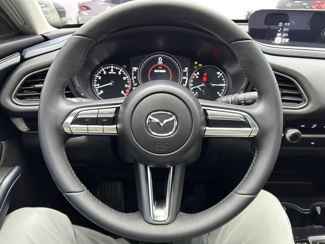 Mazda CX-30 2022, фото 12