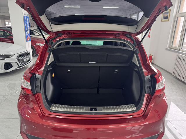 Nissan Tiida 2021, фото 14