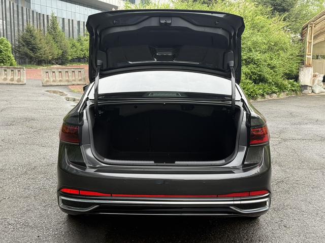 Volkswagen Jetta 2023, фото 16