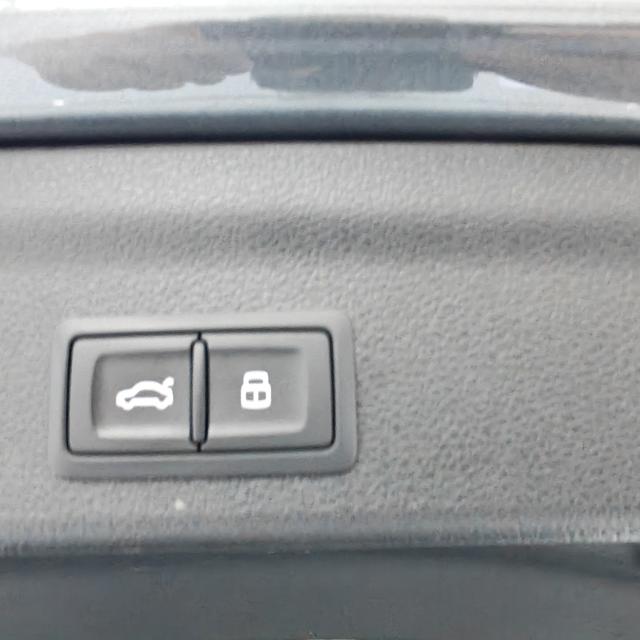 Audi Q3 2023, фото 14