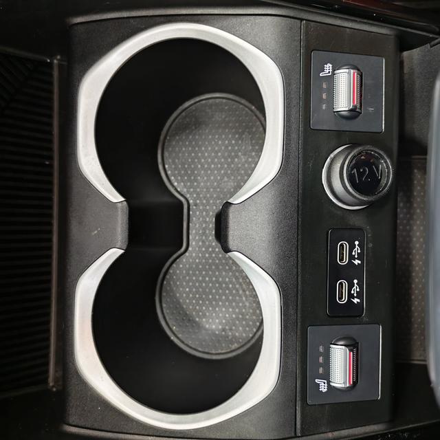 BMW X1 2023, фото 15