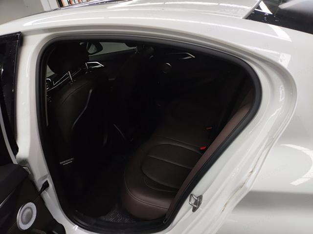 BMW 1 2021, фото 2
