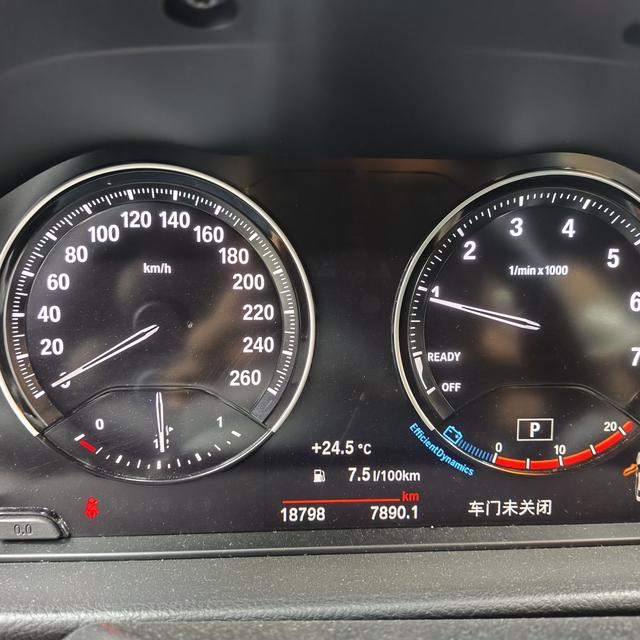 BMW 1 2021, фото 5