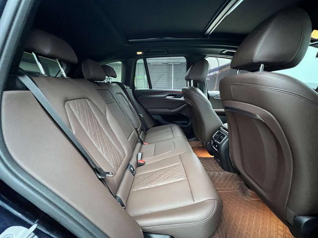 BMW X3 2022, фото 17