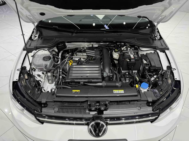 Volkswagen Golf 2023, фото 14
