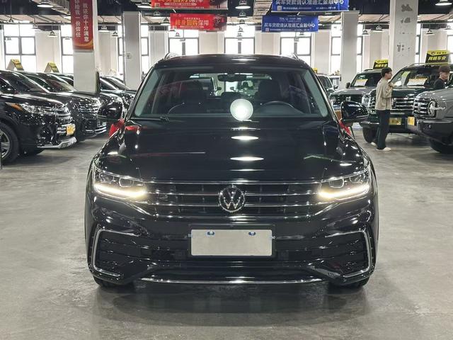 Volkswagen Tiguan 2024, фото 2