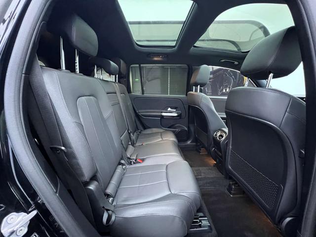 Mercedes-Benz GLB 2023, фото 17