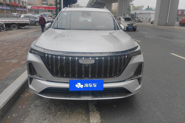 Geely Boyue L 2025, фото 3