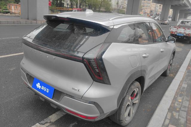 Geely Boyue L 2025, фото 9