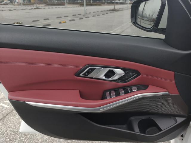 BMW 3 2023, фото 16