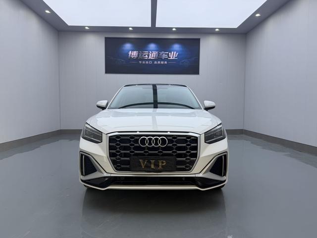 Audi Q2L 2022, фото 2