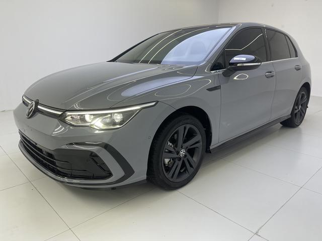 Volkswagen Golf 2021, 1.4 л турбо, робот (DCT), передний, пробег 43 000 км — авто из Китая с пробегом
