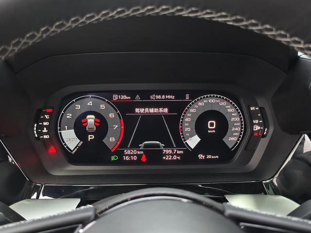 Audi A3 2024, фото 17