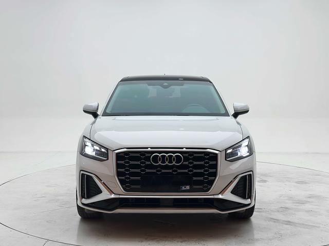 Audi Q2L 2022, фото 2