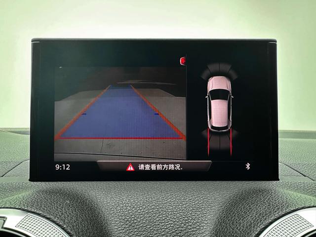 Audi Q2L 2022, фото 14