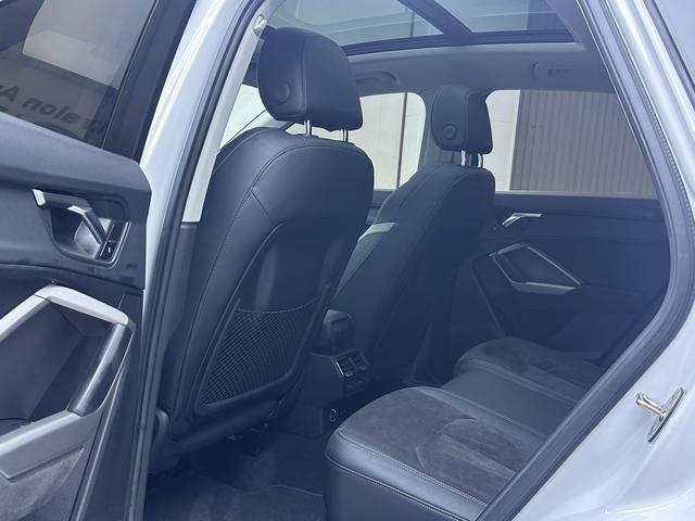 Audi Q3 2022, фото 14