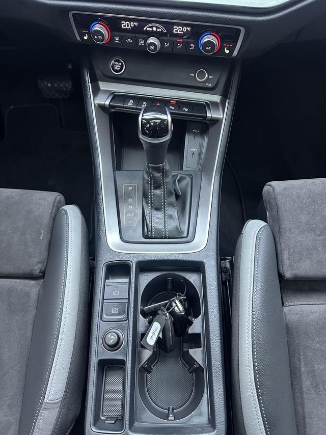 Audi Q3 2022, фото 17