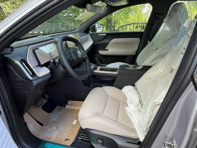 Volvo XC70 2026, фото 4