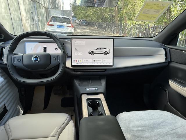Volvo XC70 2026, фото 5