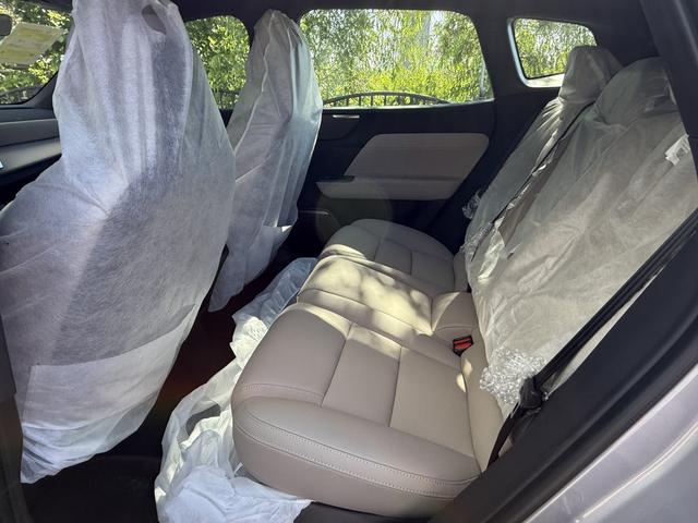 Volvo XC70 2026, фото 6