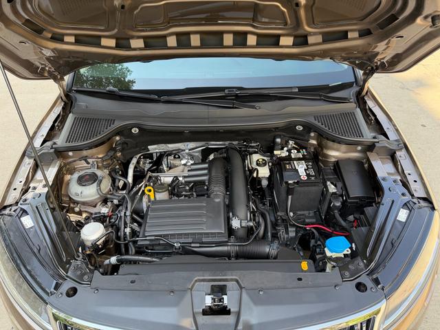 Skoda Karoq 2022, фото 17