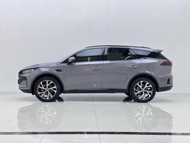 BYD Tang 2025, фото 4
