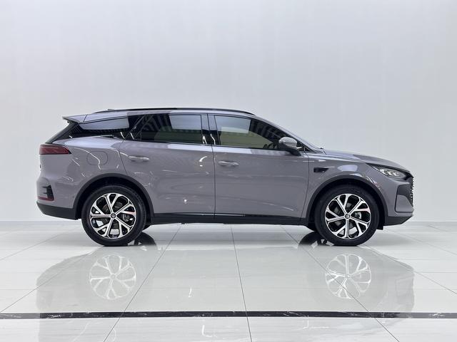 BYD Tang 2025, фото 8