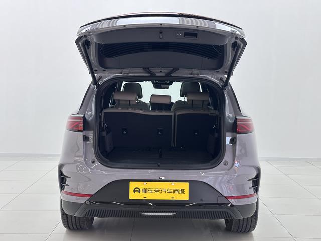 BYD Tang 2025, фото 15
