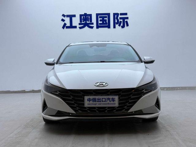 Hyundai Elantra 2022, фото 2