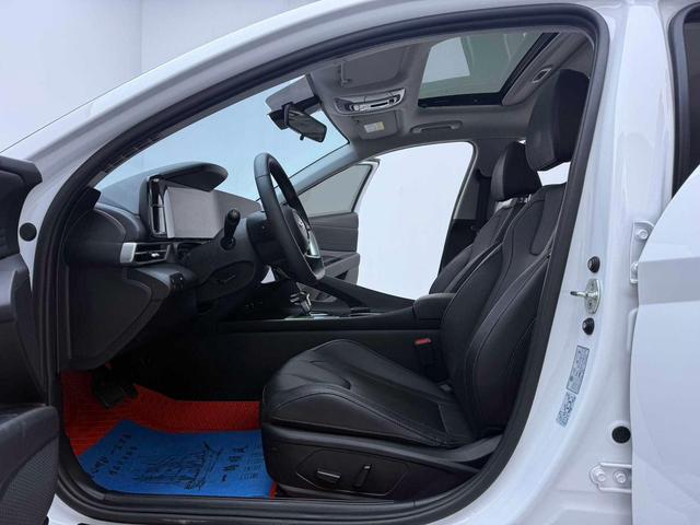 Hyundai Elantra 2022, фото 4