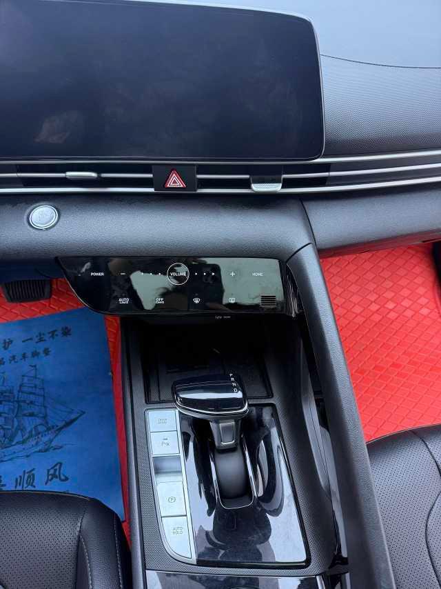 Hyundai Elantra 2022, фото 10
