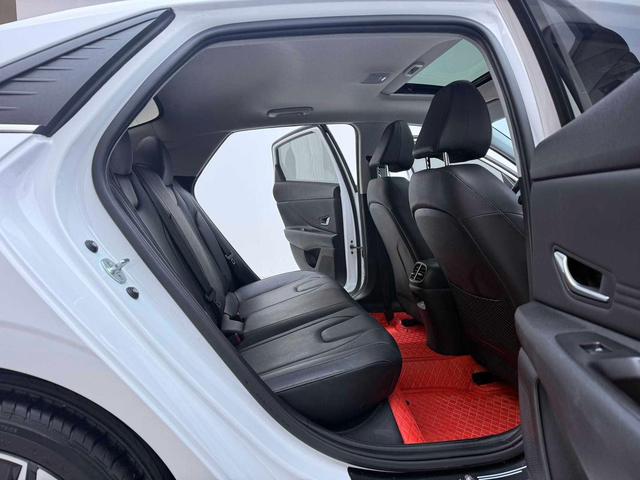 Hyundai Elantra 2022, фото 12