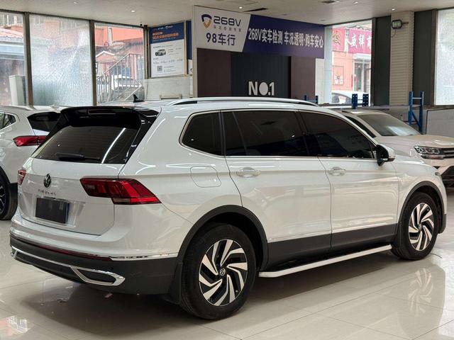 Volkswagen Tiguan 2023, фото 4