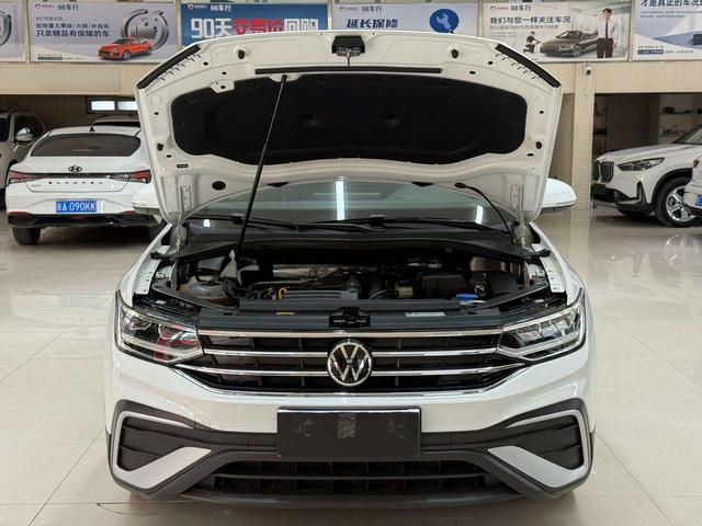 Volkswagen Tiguan 2023, фото 7