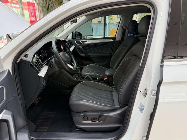 Volkswagen Tiguan 2023, фото 16