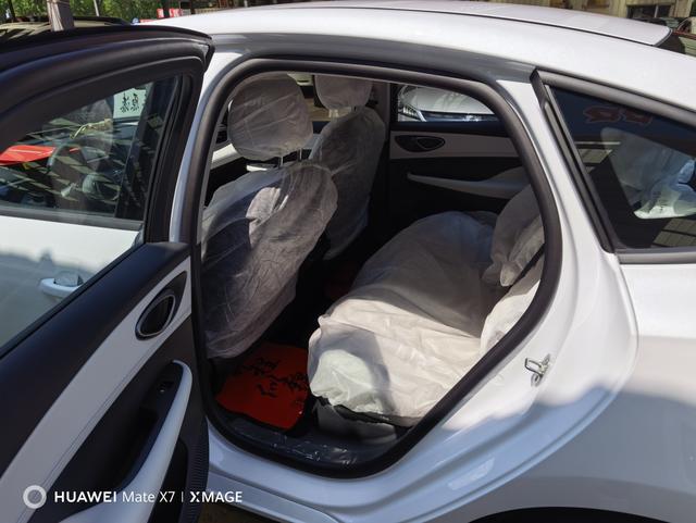 BYD Seal 2025, фото 8