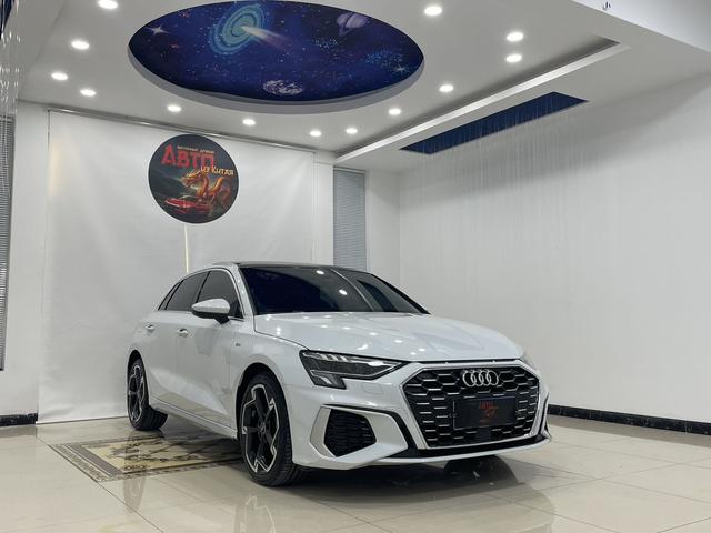 Audi A3 2023, фото 3