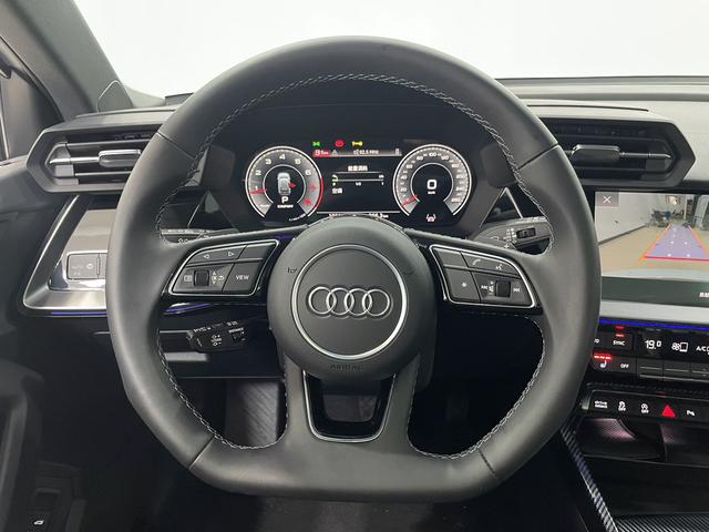 Audi A3 2023, фото 9