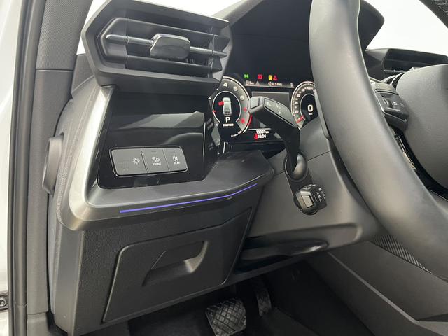 Audi A3 2023, фото 10